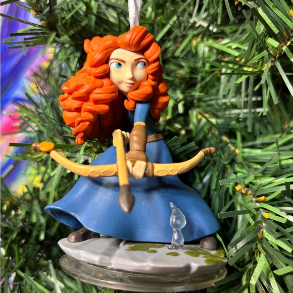 Disney Brave Merida Custom Christmas Ornament - Picture 2 of 8